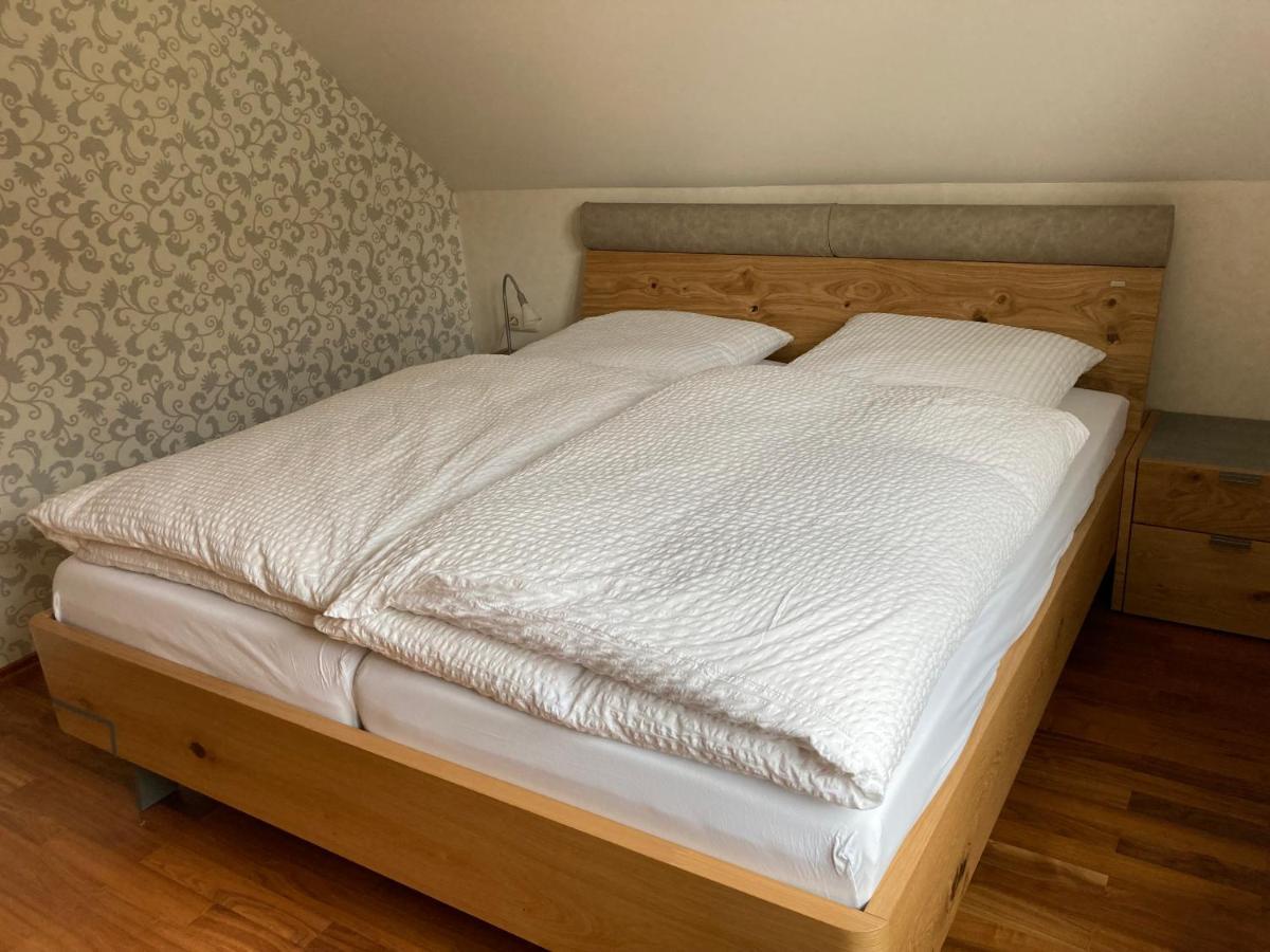 Öhringen Ferienwohnung Rosengarten מראה חיצוני תמונה